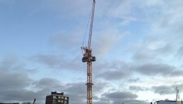 Another Falcon Crane erected, JASO J168HPA